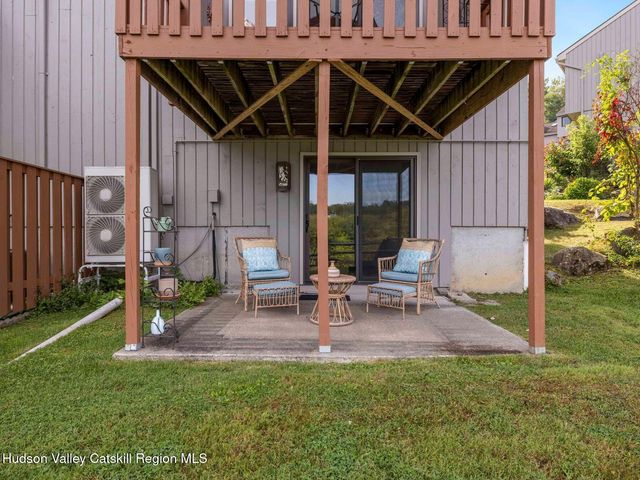 47 Rondout Harbor, Port Ewen, NY 12466