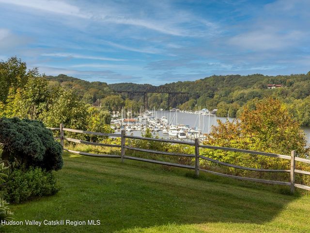 47 Rondout Harbor, Port Ewen, NY 12466