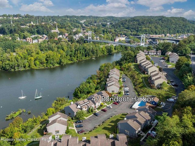47 Rondout Harbor, Port Ewen, NY 12466
