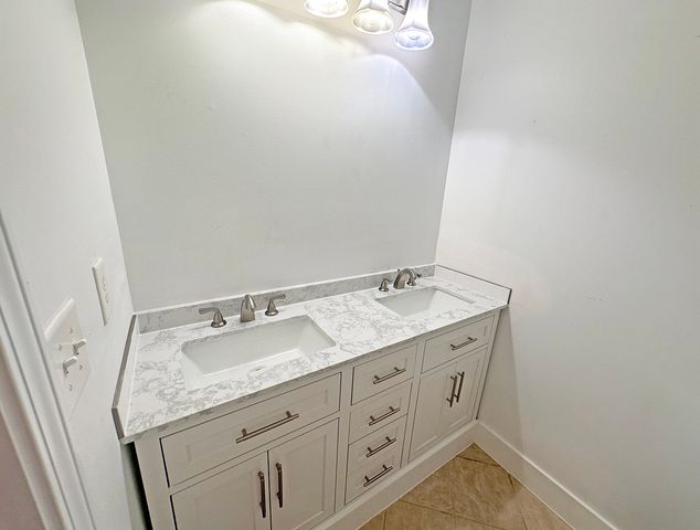 5704 Tennessee Ave, Nashville, TN 37209