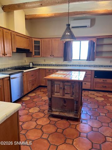 10615 Achenbach Canyon Road, Las Cruces, NM 88011