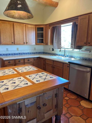 10615 Achenbach Canyon Road, Las Cruces, NM 88011