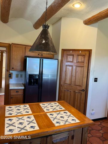 10615 Achenbach Canyon Road, Las Cruces, NM 88011