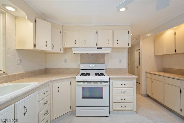 4641 Royal Ridge Boulevard, Las Vegas, NV 89103