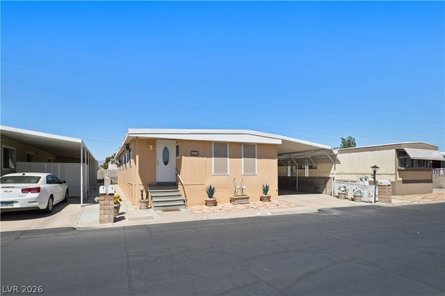 4641 Royal Ridge Boulevard, Las Vegas, NV 89103