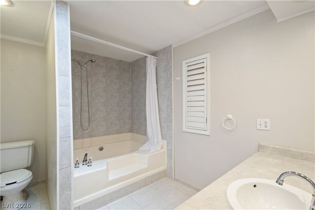 4641 Royal Ridge Boulevard, Las Vegas, NV 89103