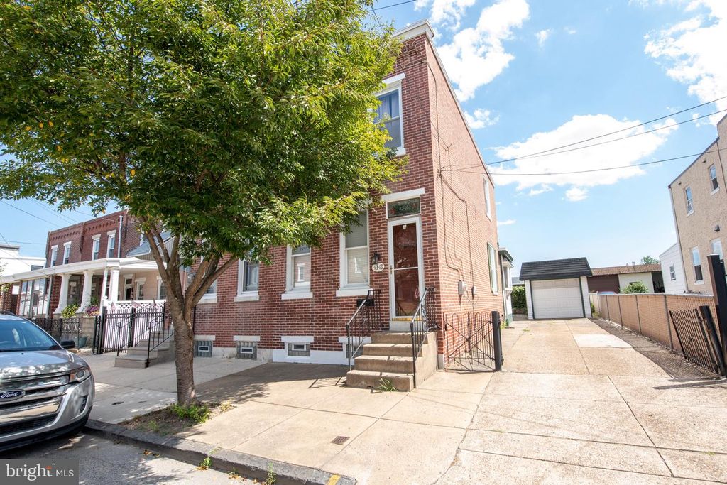 4349 ALMOND ST, Philadelphia, PA 19137