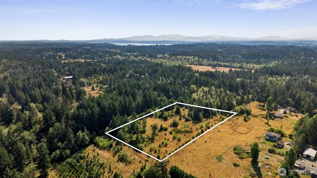 2826 76th Avenue NE, Olympia, WA 98506