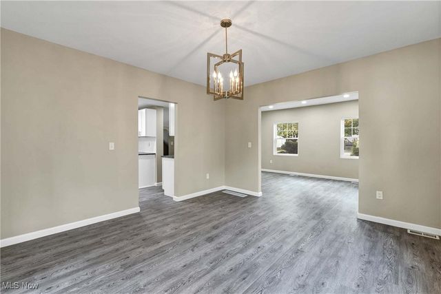 3063 Ashwood Road, Cleveland, OH 44120