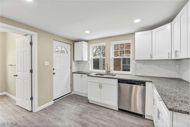 3063 Ashwood Road, Cleveland, OH 44120