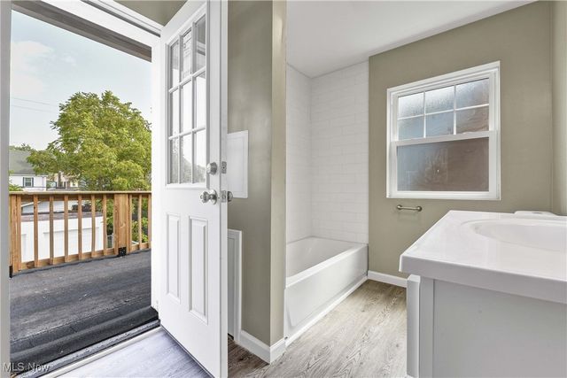 3063 Ashwood Road, Cleveland, OH 44120