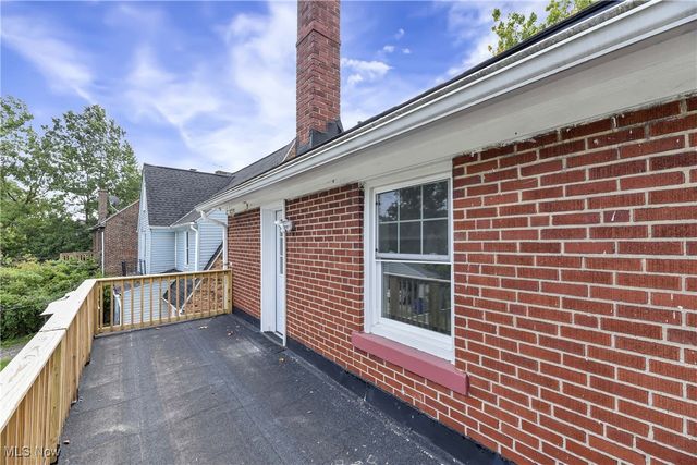 3063 Ashwood Road, Cleveland, OH 44120