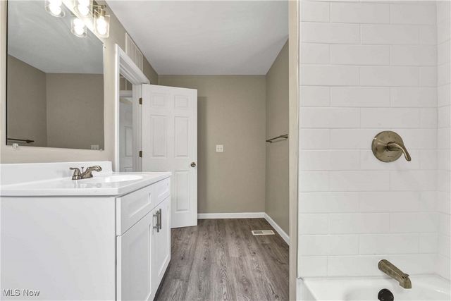 3063 Ashwood Road, Cleveland, OH 44120