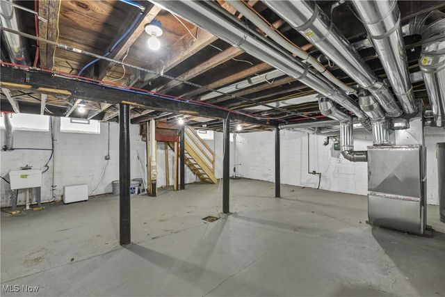 3063 Ashwood Road, Cleveland, OH 44120