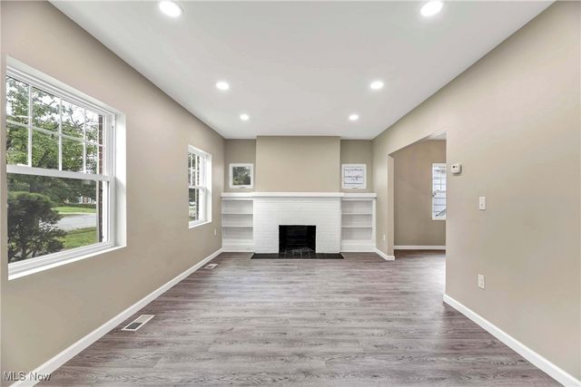 3063 Ashwood Road, Cleveland, OH 44120