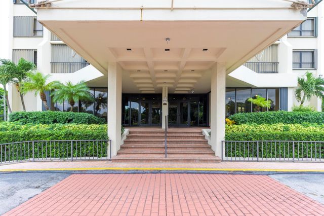 5600 N Flagler Drive 2507, West Palm Beach, FL 33407