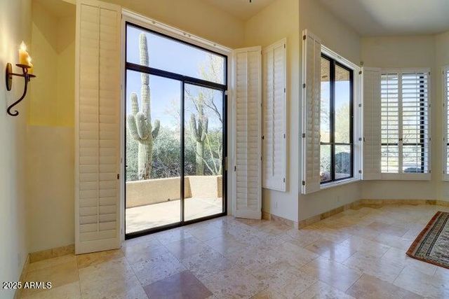 25555 N WINDY WALK Drive 1, Scottsdale, AZ 85255