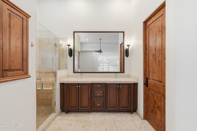 25555 N WINDY WALK Drive 1, Scottsdale, AZ 85255