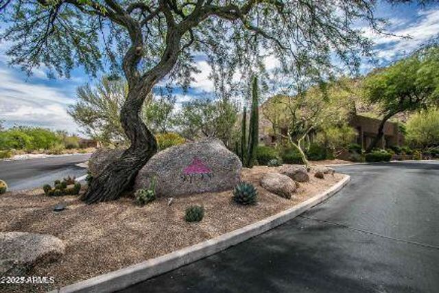25555 N WINDY WALK Drive 1, Scottsdale, AZ 85255