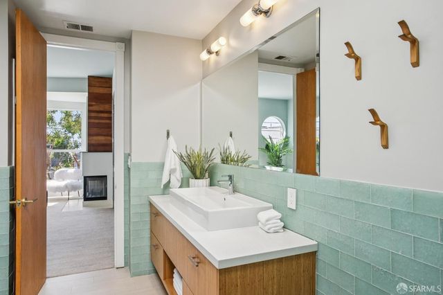 5428 Anza Street, San Francisco, CA 94121