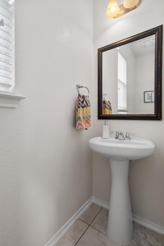 1208 Ravenside CV, Leander, TX 78641