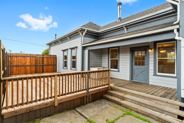 1752 Old Arcata Road, Bayside South, CA 95524