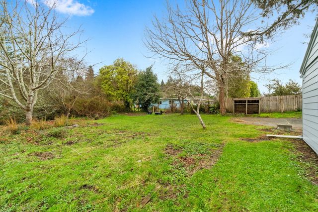 1752 Old Arcata Road, Bayside South, CA 95524