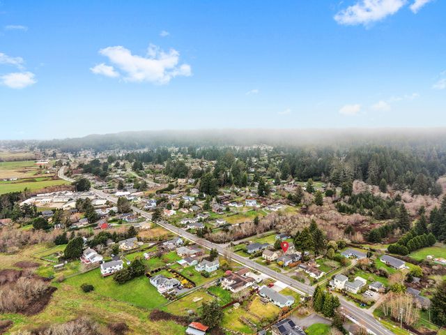 1752 Old Arcata Road, Bayside South, CA 95524