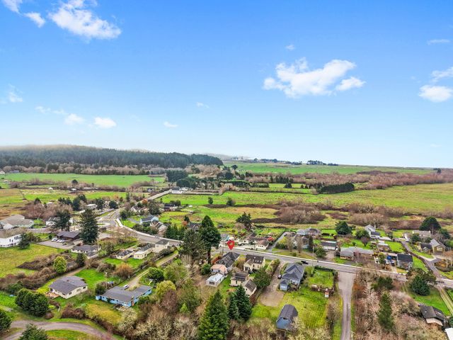 1752 Old Arcata Road, Bayside South, CA 95524