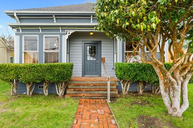 1752 Old Arcata Road, Bayside South, CA 95524