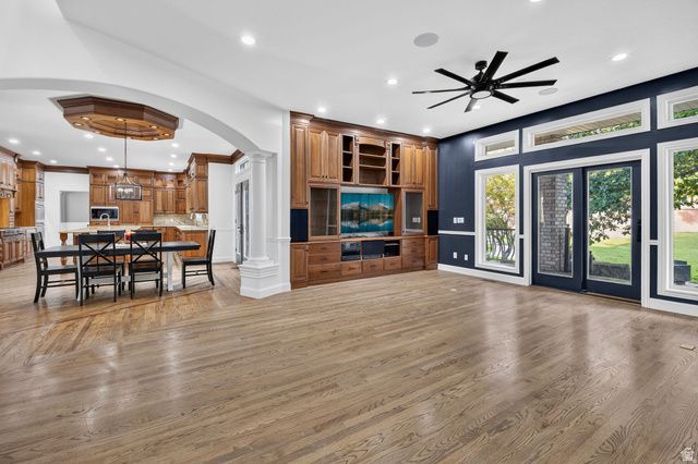 37 WANDERWOOD WAY, Sandy, UT 84092