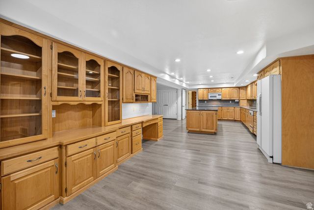 37 WANDERWOOD WAY, Sandy, UT 84092