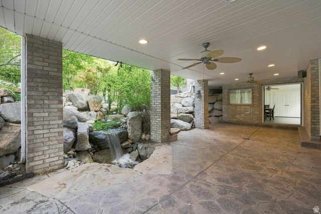 37 WANDERWOOD WAY, Sandy, UT 84092