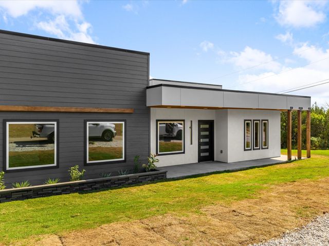 3501 Sleepy Water Road, Granbury, TX 76048