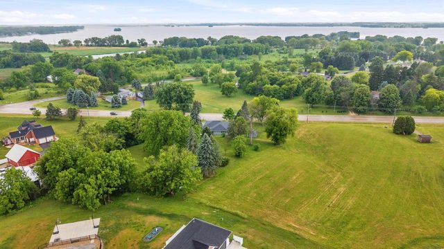 N8236 WI 33 Road, Beaver Dam, WI 53916
