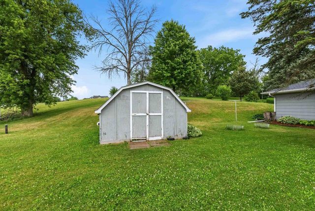 N8236 WI 33 Road, Beaver Dam, WI 53916