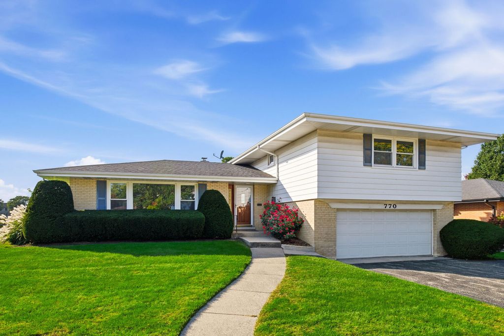 770 S Stuart Avenue, Elmhurst, IL 60126 — exterior