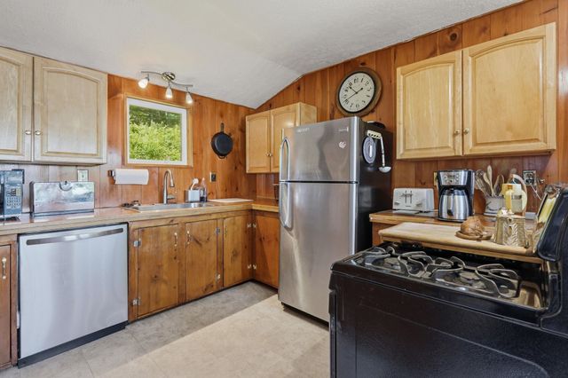 78 Colburn Lane, Rindge, NH 03461