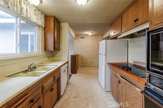 24234 President Avenue, Harbor City (los Angeles), CA 90710