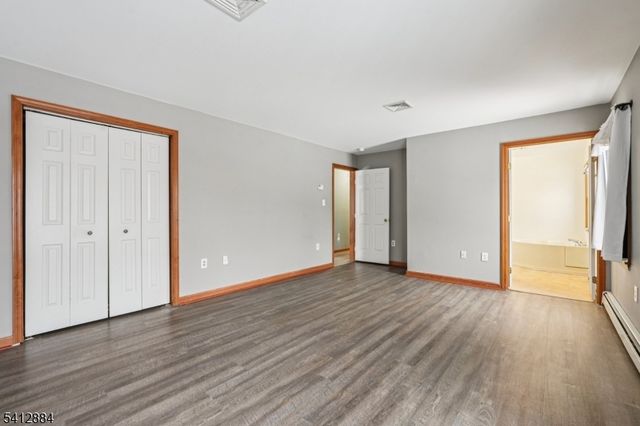 20 Oak St, Vernon Twp., NJ 07422