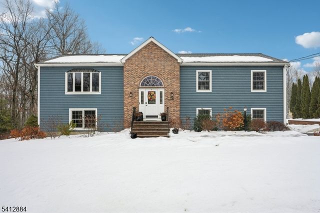 20 Oak St, Vernon Twp., NJ 07422