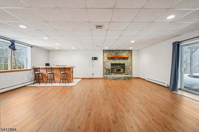 20 Oak St, Vernon Twp., NJ 07422