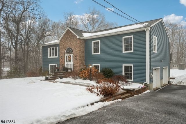 20 Oak St, Vernon Twp., NJ 07422