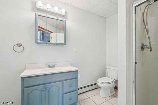 20 Oak St, Vernon Twp., NJ 07422