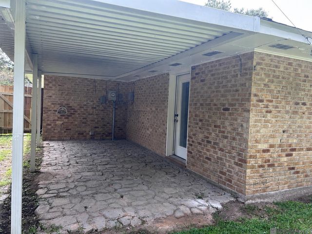 25623 Rosedown Dr, Denham Springs, LA 70726