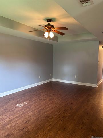 25623 Rosedown Dr, Denham Springs, LA 70726