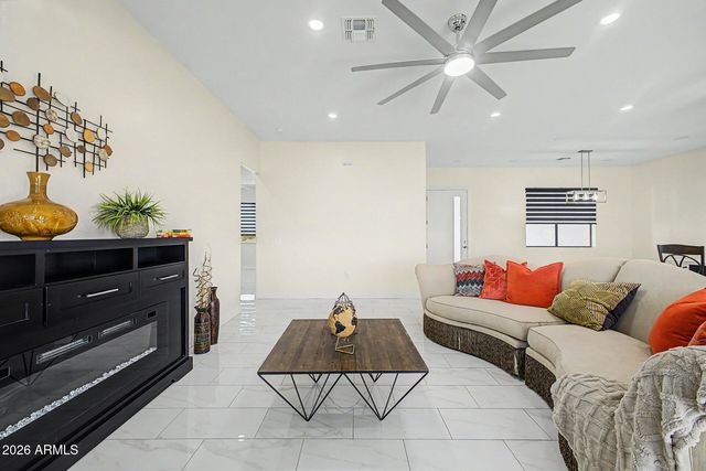 18772 W BEECHNUT Drive, Buckeye, AZ 85326
