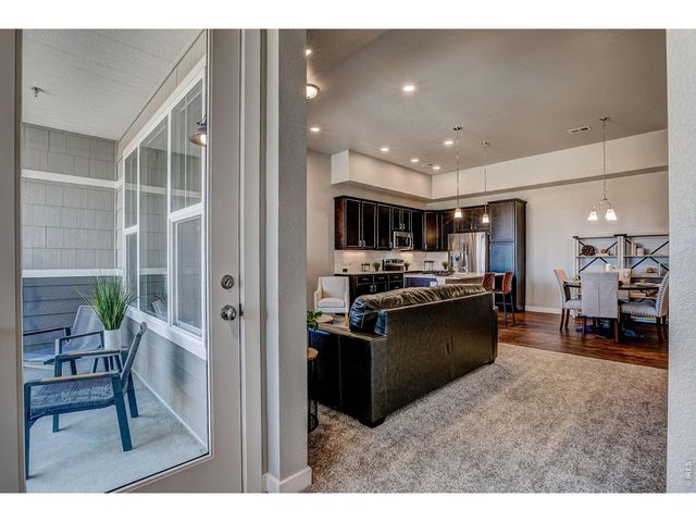 410 High Point Dr 206, Longmont, CO 80504