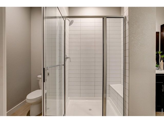 410 High Point Dr 206, Longmont, CO 80504