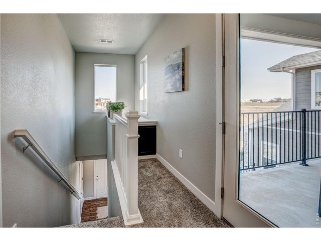 410 High Point Dr 206, Longmont, CO 80504